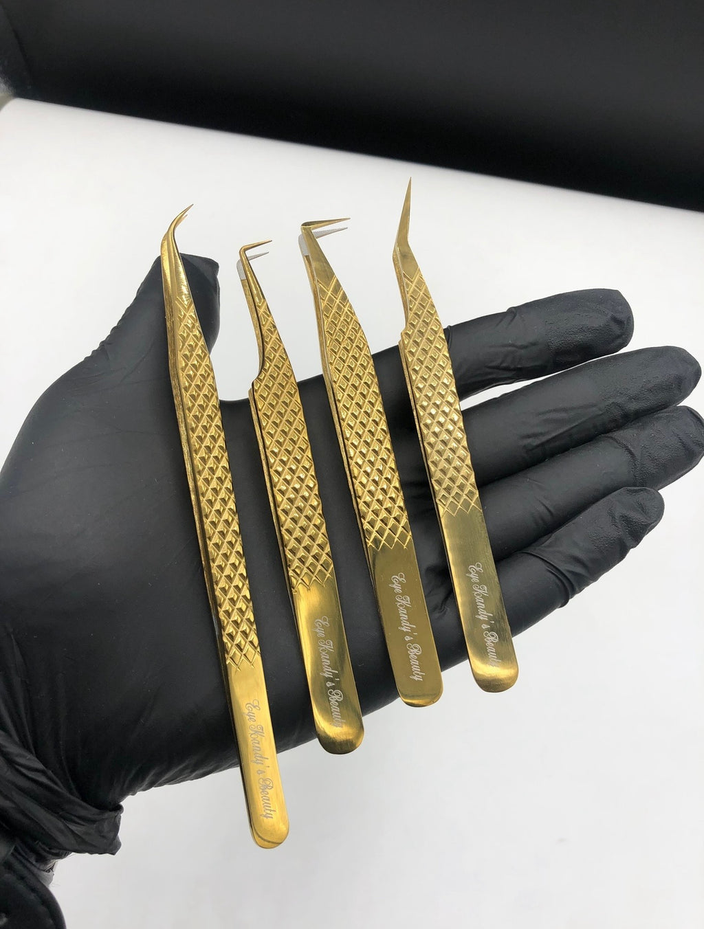 Gold Curve Isolation Tweezers